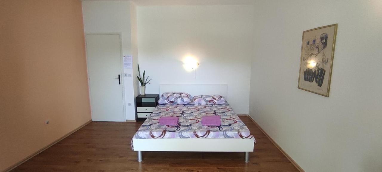 Sea Breeze Apartments With Private Beach And Boat Anchorage Stara Novalja Buitenkant foto