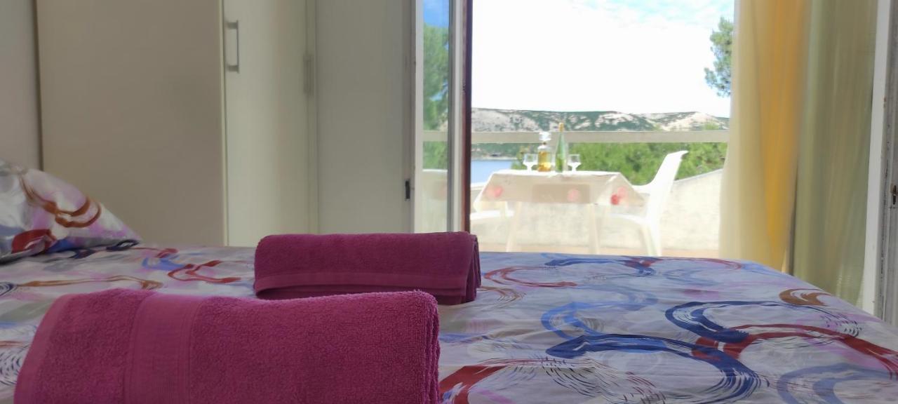 Sea Breeze Apartments With Private Beach And Boat Anchorage Stara Novalja Buitenkant foto