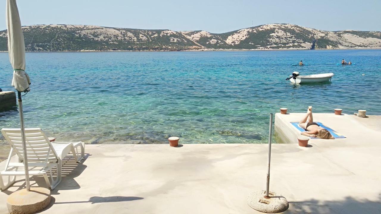 Sea Breeze Apartments With Private Beach And Boat Anchorage Stara Novalja Buitenkant foto